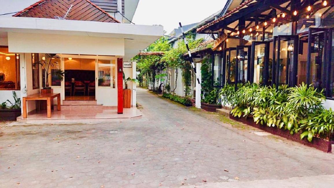 Belaya Hotel Jepara Zewnętrze zdjęcie