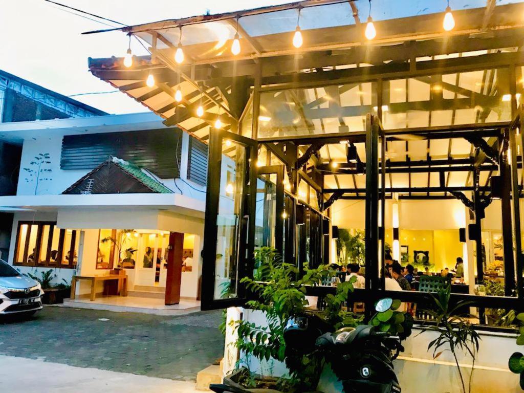 Belaya Hotel Jepara Zewnętrze zdjęcie